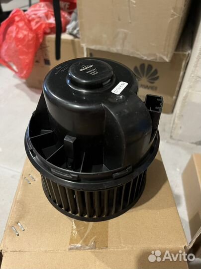 Моторчик печки+ правое зеркало фф2 ориг