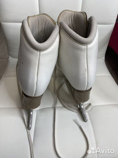 Коньки фигурные Edea Chorus 240