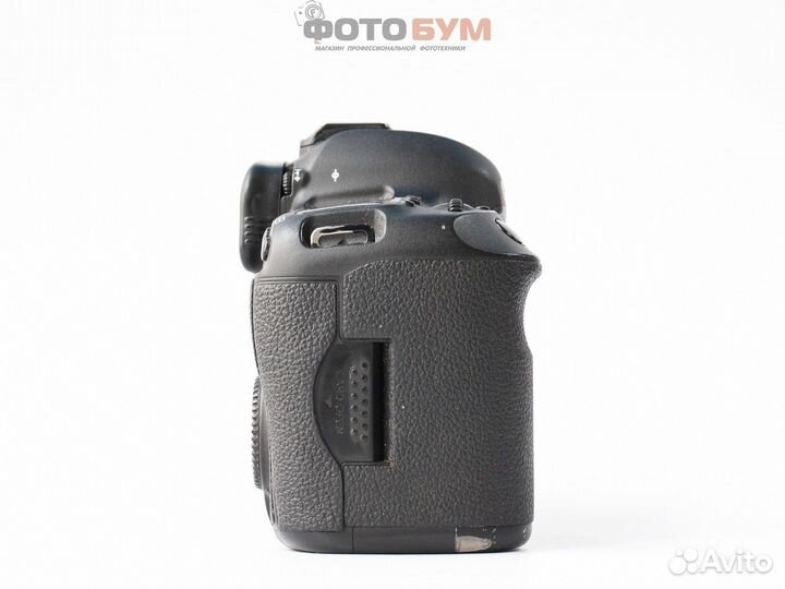 Фотоаппарат Canon 5D mark III body