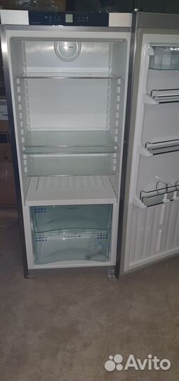 Холодильник Liebherr KBes 3160 Premium BioFresh