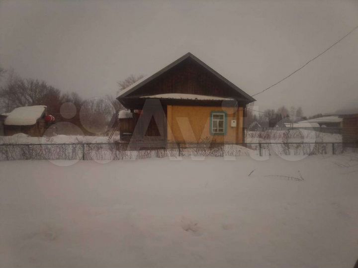 Дом 25 м² на участке 35 сот.