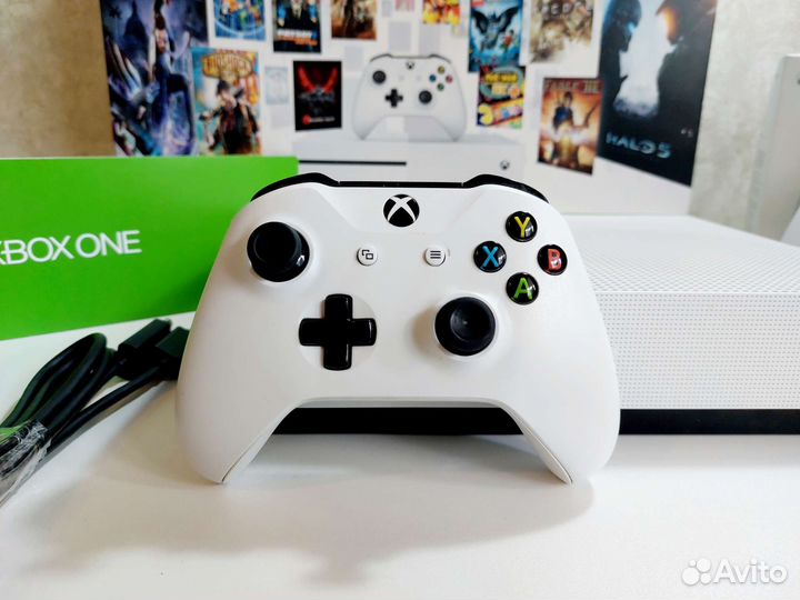 Xbox One S 1 TB+2 джостика+450 топ игр