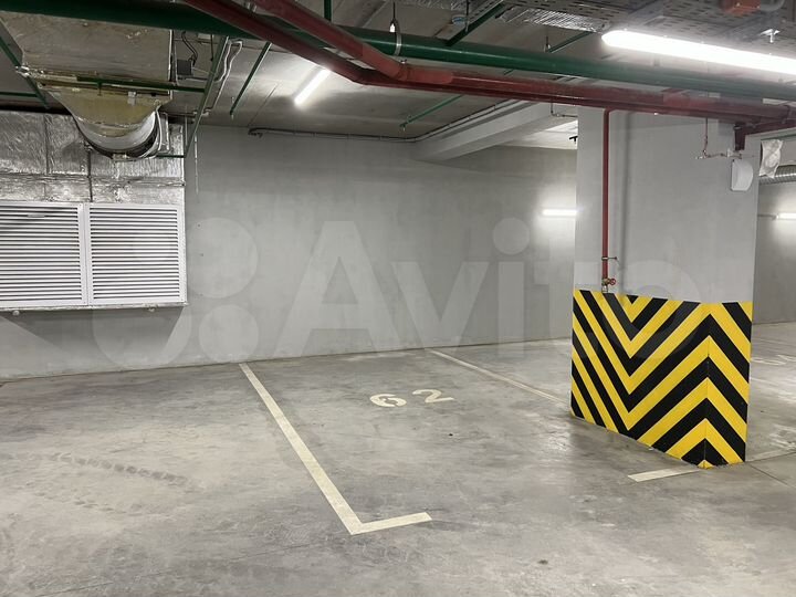 Машиноместо, 13 м²