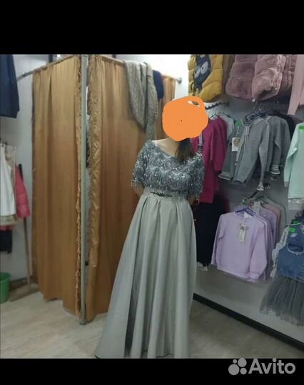 Вечернее платье 46 размера на выпускной