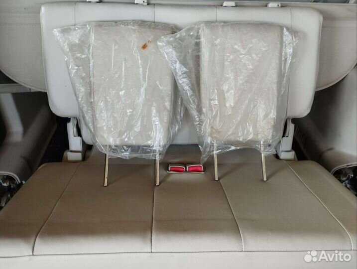 Третий ряд сидений Паджеро 4