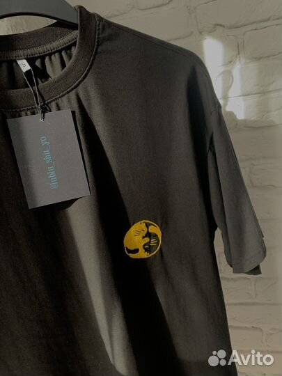 Ручная вышивка на одежде