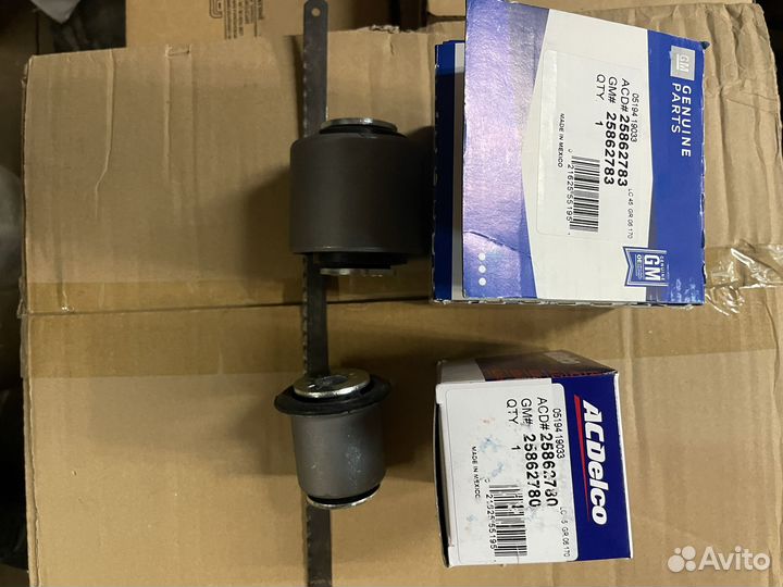 Саленблоки Cadillac SRX, CTS, STS