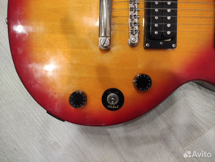 Электрогитара epiphone les paul