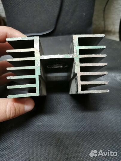 Продам радиаторы для транзисторов