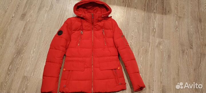 Пуховик женский