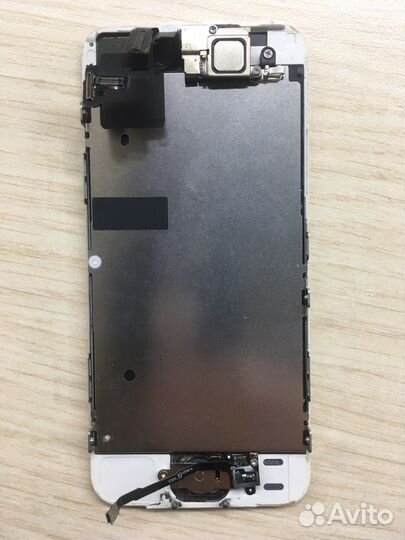 iPhone SE, 32 ГБ