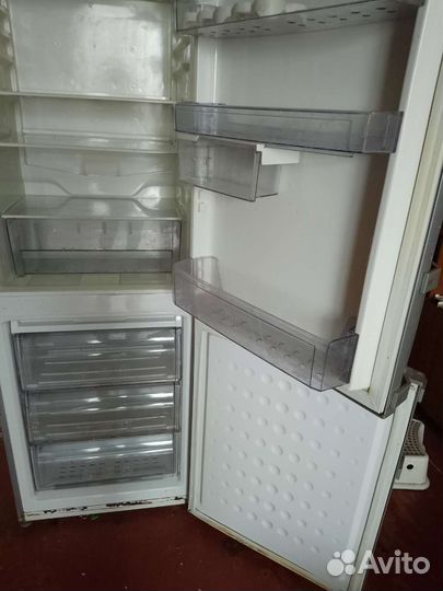 Холодильник на запчасти