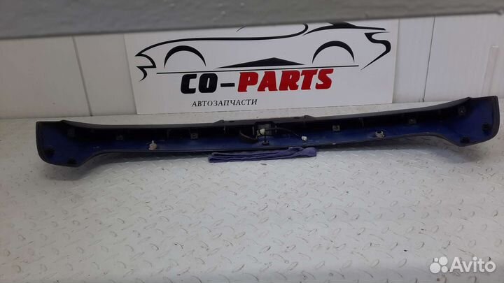 Спойлер на крынке багажника Мазда 3 BK хеч