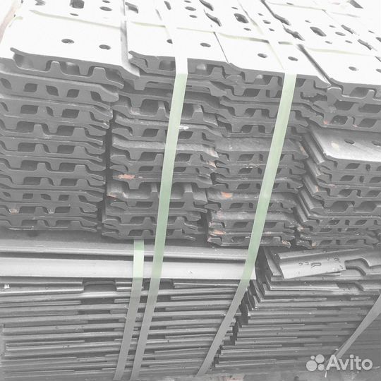 Башмак экскаватора Hyundai 2042033