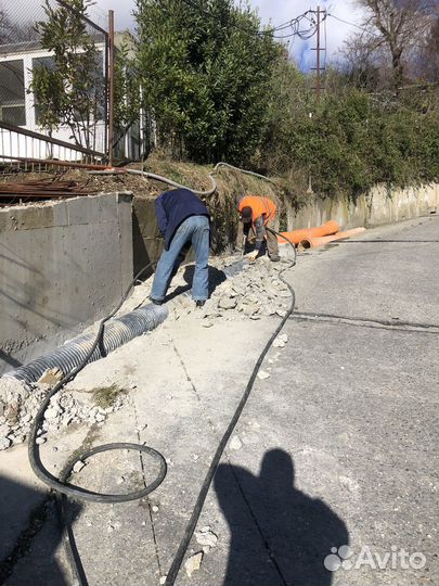 Услуги компрессора с отбойными молотками