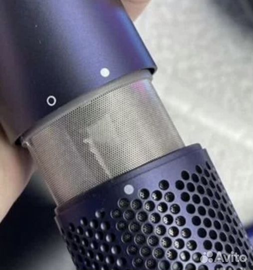 Фен Dyson Supersonic HD07 с расчёсками