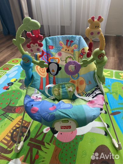 Шезлонг детский Fisher Price