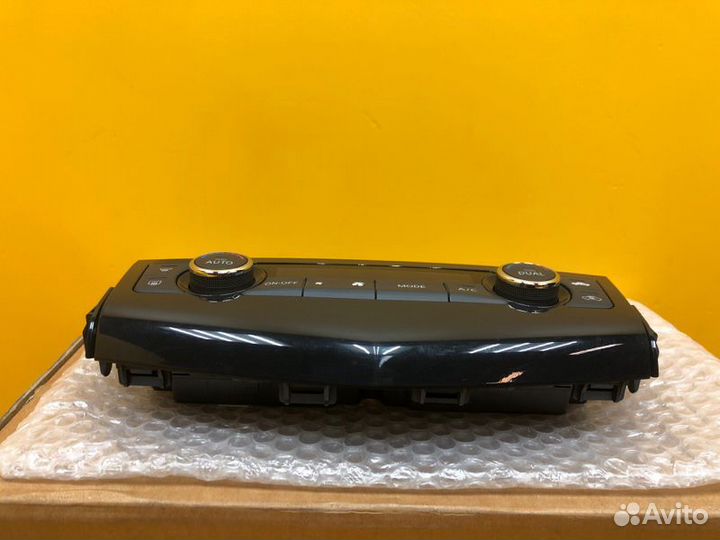 Блок управления климатом Nissan Teana L33