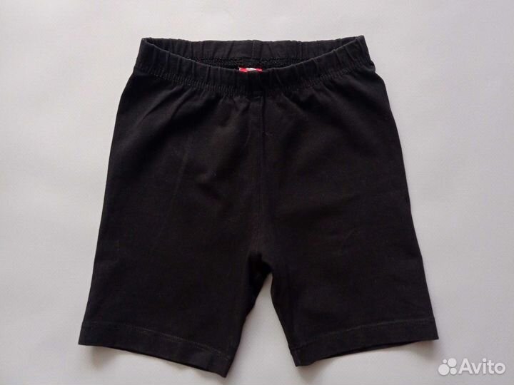 Футболка и шорты для девочки 7-8 лет, чешки в дар