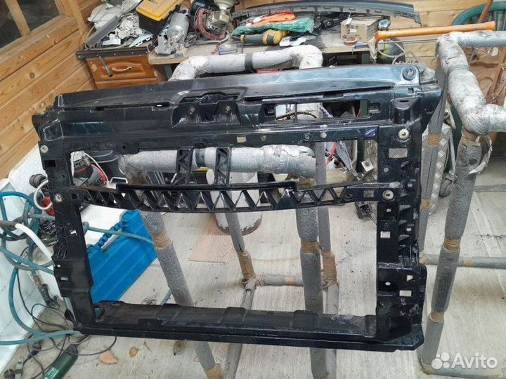 Панель передний Volkswagen Polo