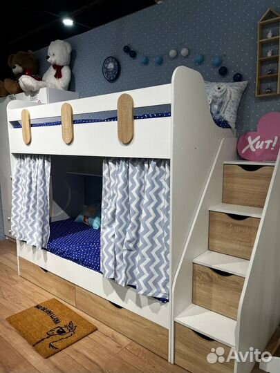 Двухъярусная кровать детская новая