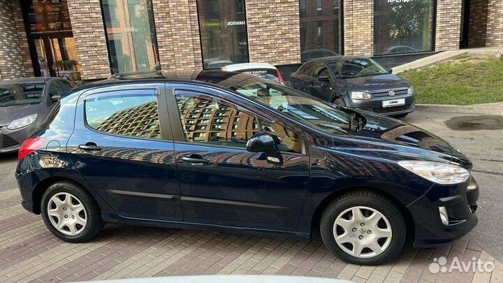 Peugeot 308, 2010
