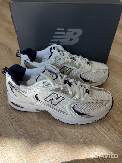 Кроссовки new balance 530 белые