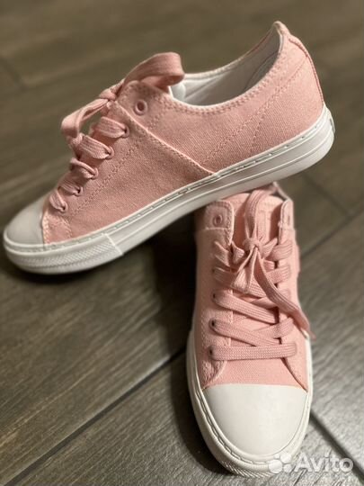 Кеды женские guess 40