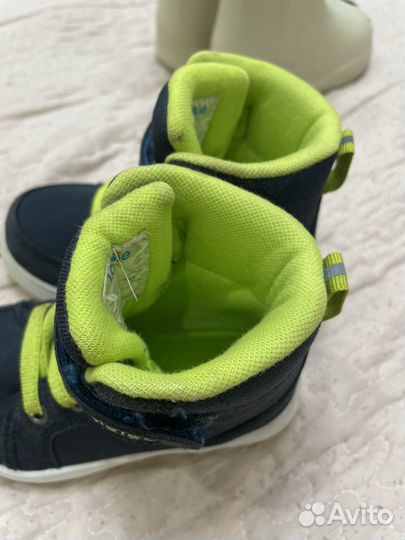 Ботинки демисезонные на мальчика 23
