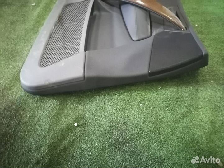 Обшивка двери передняя левая Bmw X3 E83 M54B25