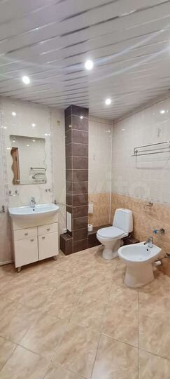 3-к. квартира, 67,4 м², 3/9 эт.