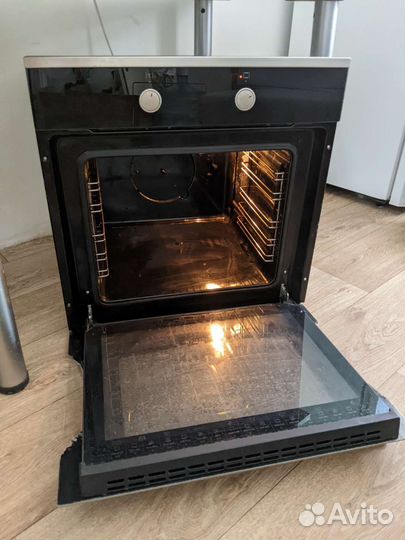 Духовой шкаф Hansa