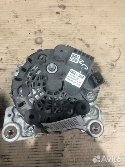 Skoda VW Audi Генератор 04C903023L