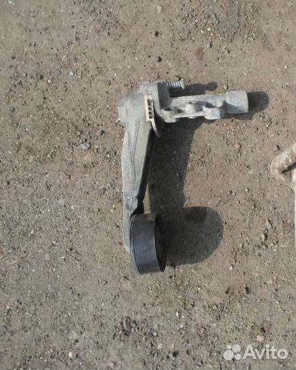 Натяжитель Пежо 308 / Ситроен c4 пежо 406