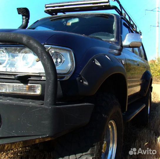 Силовые расширители арок на Toyota Land Cruiser 80