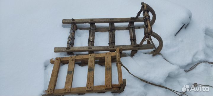 Продам сани старинные для интерьера