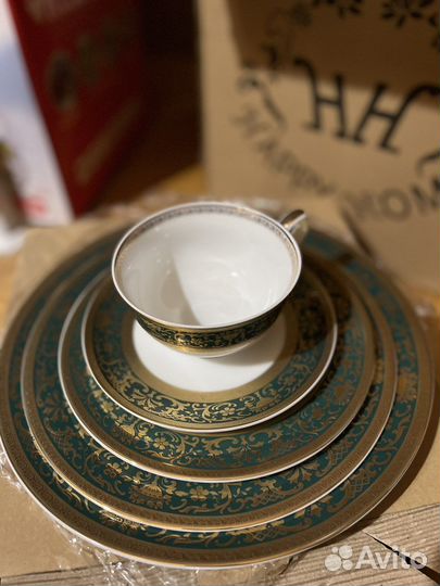 Столовый сервиз новый