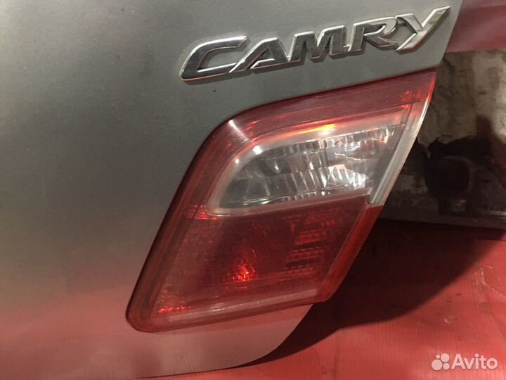Задние внтринение фонари Тойота Камри 40