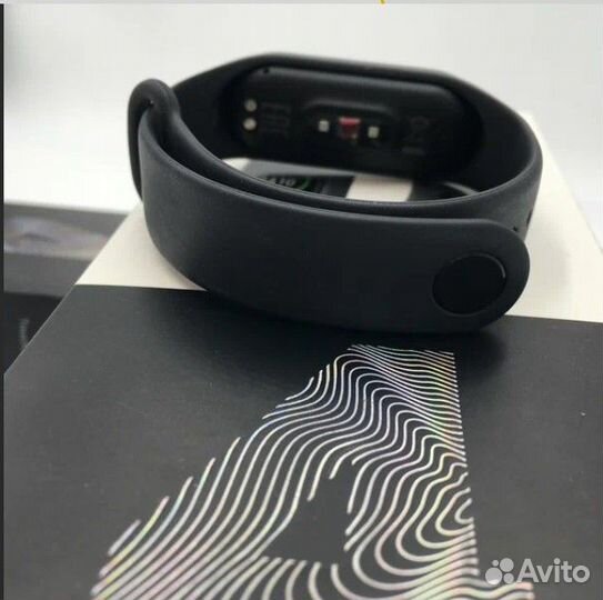 Фитнес-трекер Xiaomi Mi SMART Band 4