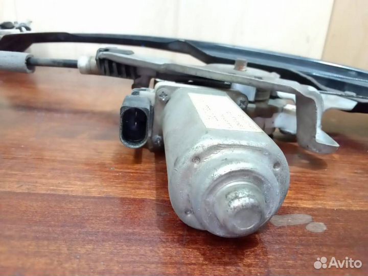 Стеклоподъемник передний правый FordFocus1