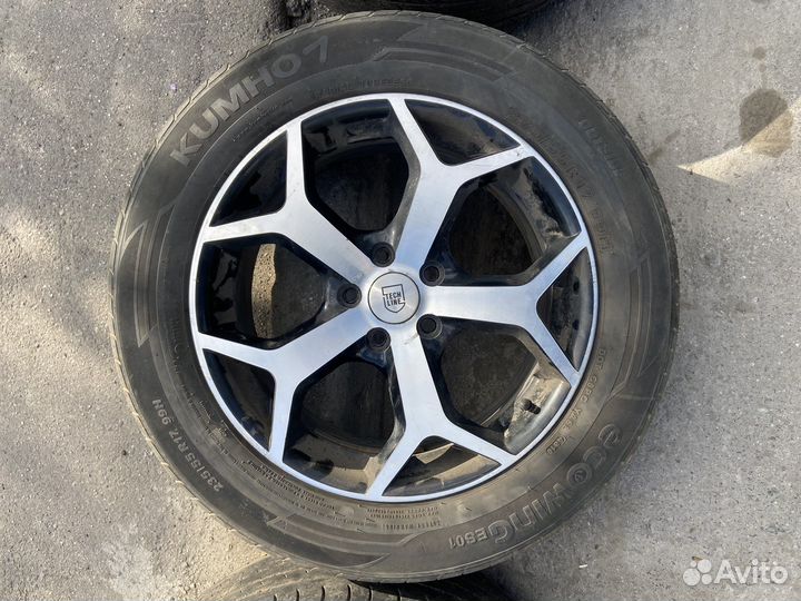 Kumho Ecsta S700 235/55 R17