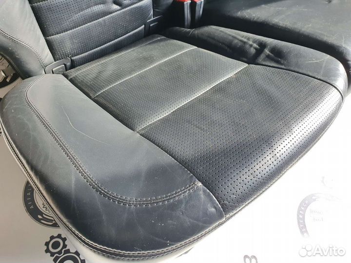 Задние сиденья (диван) AMG для Mercedes W164