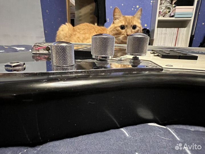 Бас гитара Fender jazz bass