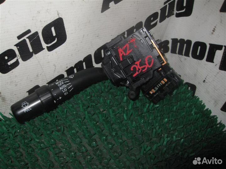 Подрулевой переключатель дворников Toyota Avensis