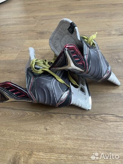 Хоккейные коньки bauer vapor x700 2D