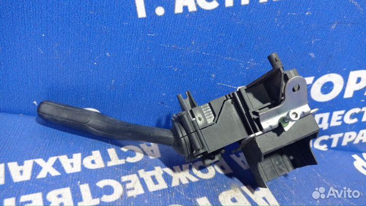 Переключатель поворотов Audi A4B6 седан BFB 2003