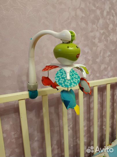 Музыкальная карусель на кроватку