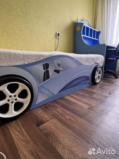 Спальный гарнитур