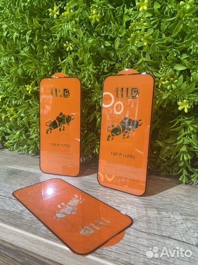 Защитное стекло iPhone 14pro