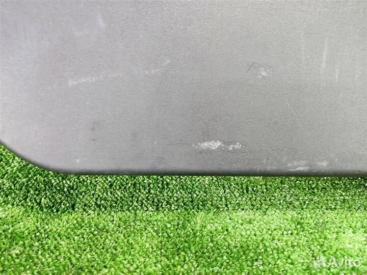 Обшивка крышки багажника Toyota Auris E150 2009